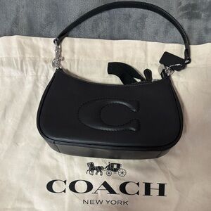 New black coach handbag